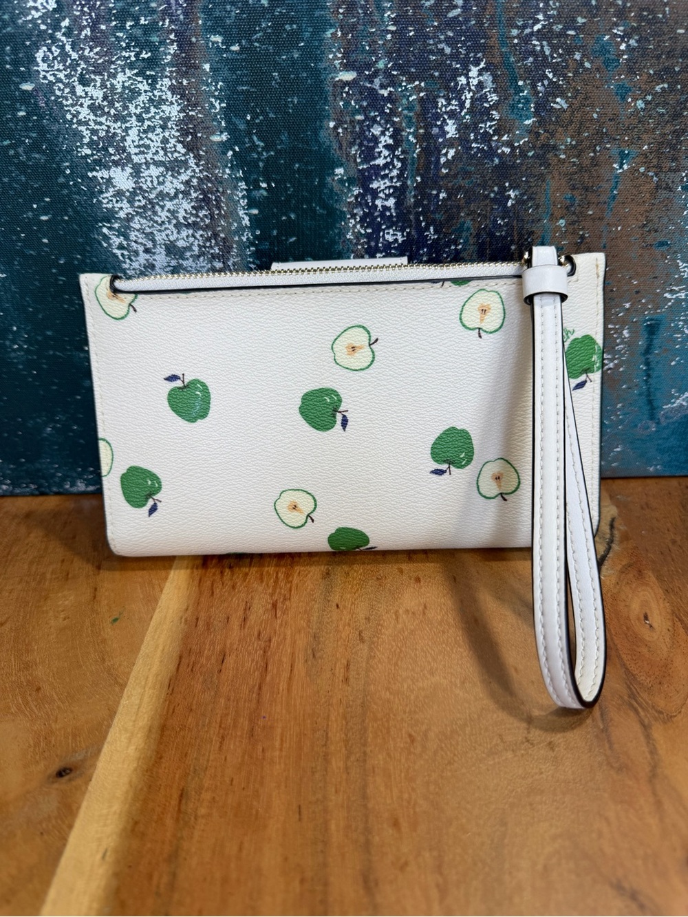 Coach Whimsical Apple Print Tech Phone Wallet Wristlet Cream & Green EUC - Picture 5 of 12